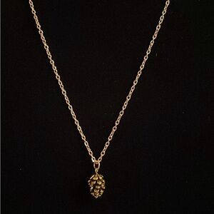 Gold tone pinecone necklace NWT